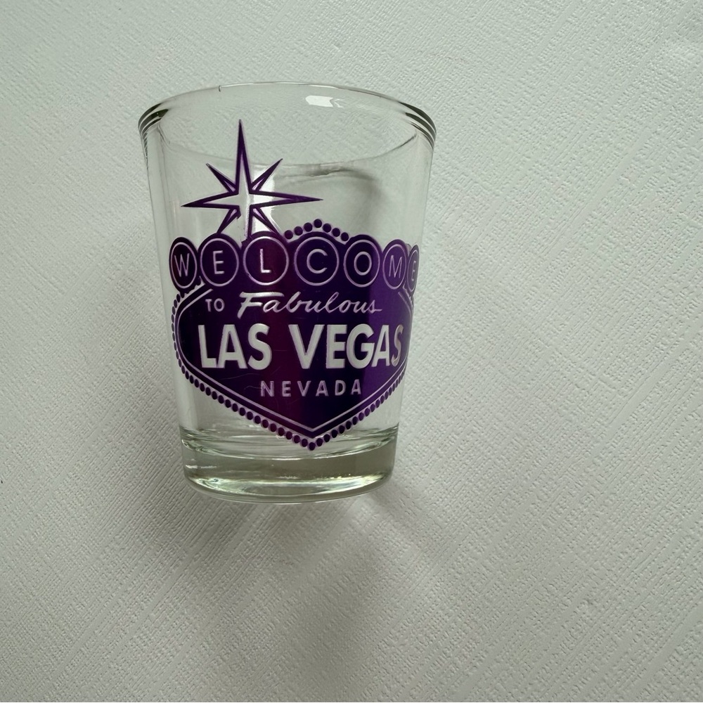 VTG‎ Welcome to Fabulous Las Vegas Nevada clear purple shot glass 2.5”